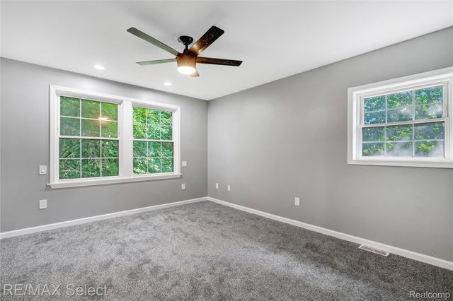 9353 Old Lee Road, Green Oak Township, MI 48116