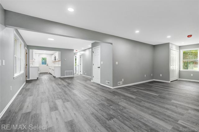 9353 Old Lee Road, Green Oak Township, MI 48116