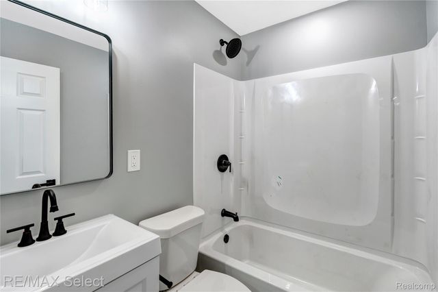 9353 Old Lee Road, Green Oak Township, MI 48116