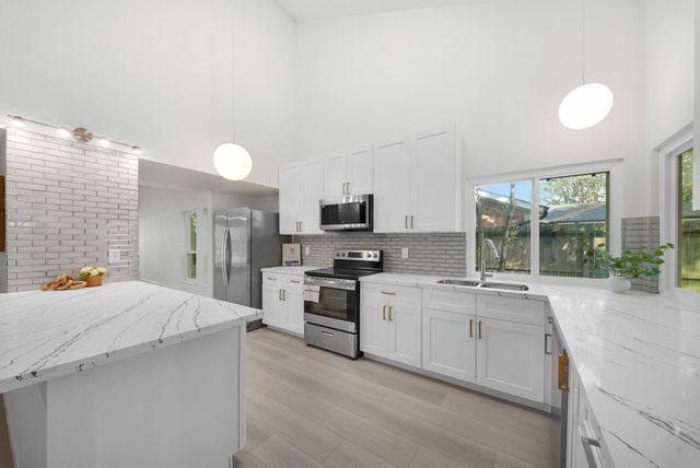 1910 Brushy Creek Drive, Sugar Land, TX 77478