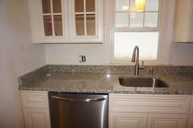 250 Main Street SF, Wayland, MA 01778