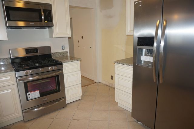 250 Main Street SF, Wayland, MA 01778