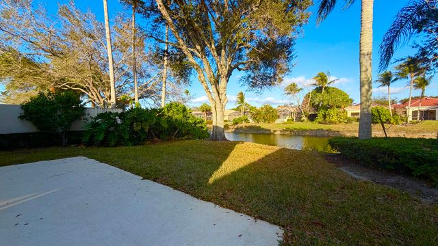2590 Kittbuck Way, West Palm Beach, FL 33411