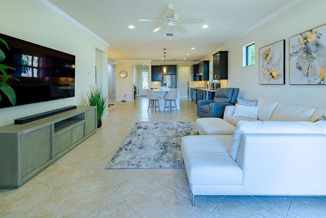 221 SE Longview Drive, Port St. Lucie, FL 34984