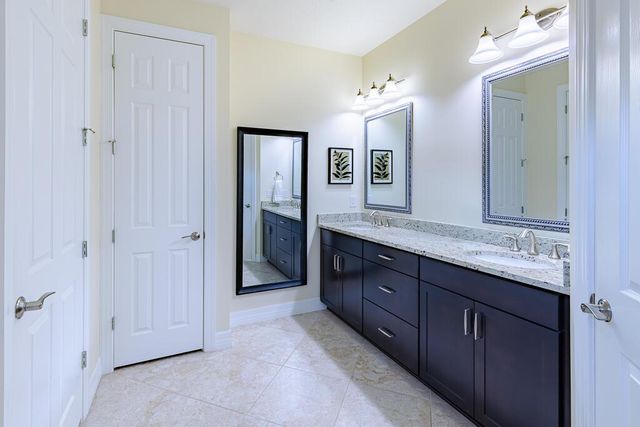 221 SE Longview Drive, Port St. Lucie, FL 34984