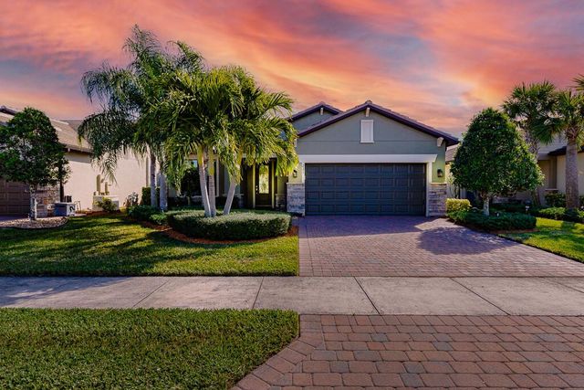 221 SE Longview Drive, Port St. Lucie, FL 34984