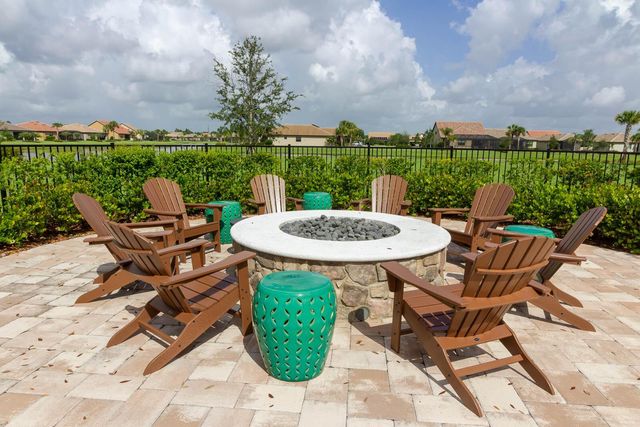 221 SE Longview Drive, Port St. Lucie, FL 34984