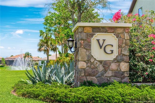 221 SE Longview Drive, Port St. Lucie, FL 34984