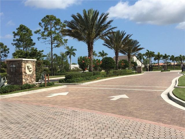 221 SE Longview Drive, Port St. Lucie, FL 34984