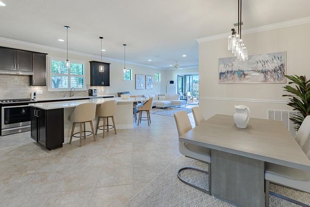 221 SE Longview Drive, Port St. Lucie, FL 34984