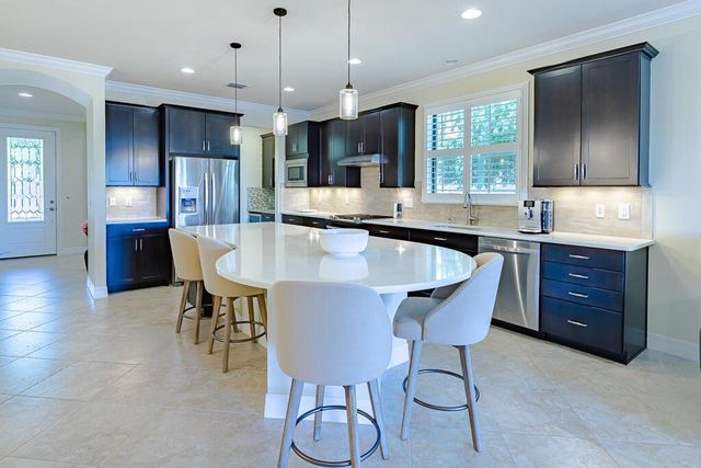 221 SE Longview Drive, Port St. Lucie, FL 34984
