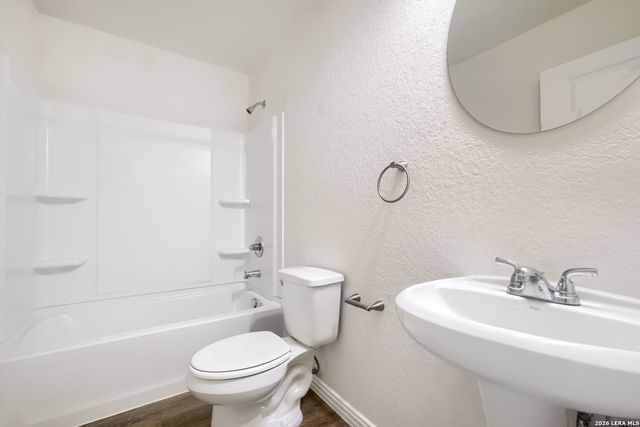707 Sewanee St, San Antonio, TX 78210