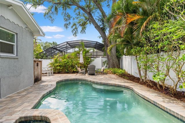 4202 W PALMIRA AVENUE, Tampa, FL 33629