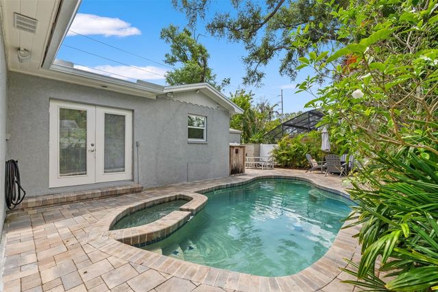 4202 W PALMIRA AVENUE, Tampa, FL 33629