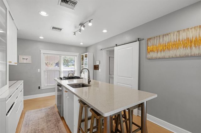 4202 W PALMIRA AVENUE, Tampa, FL 33629