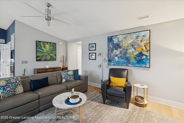 3893 Quarterhorse, East Lansing, MI 48823