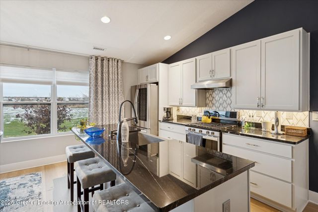 3893 Quarterhorse, East Lansing, MI 48823