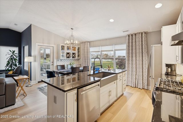 3893 Quarterhorse, East Lansing, MI 48823