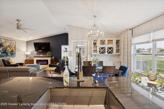 3893 Quarterhorse, East Lansing, MI 48823