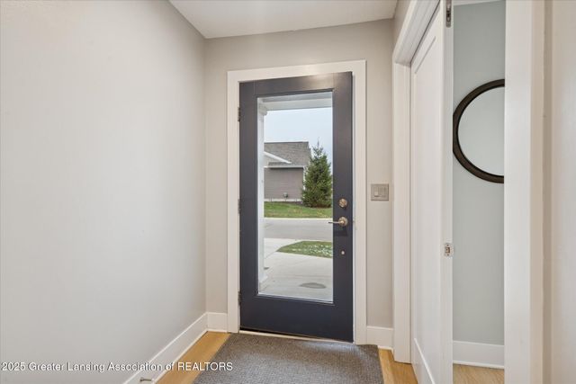 3893 Quarterhorse, East Lansing, MI 48823