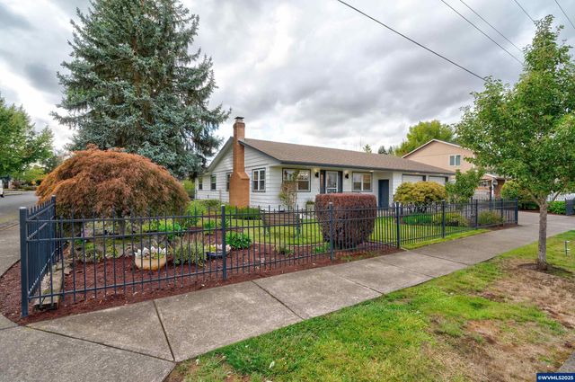 2601 Walker Rd NE, Salem, OR 97305