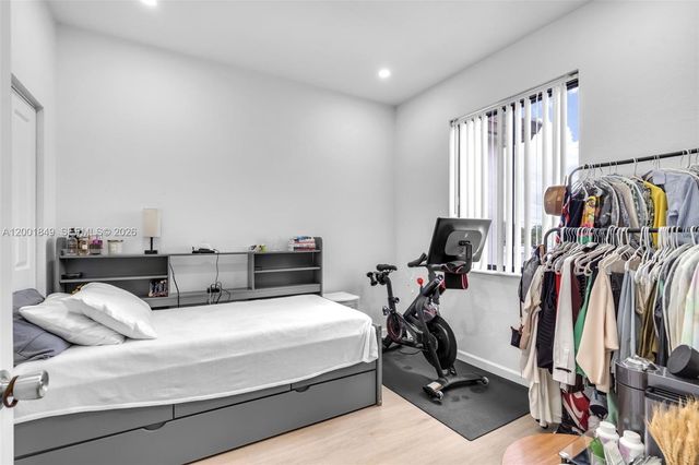 21444 NE 2nd Path, Miami, FL 33179