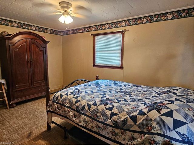 930 Walker Street, Reidsville, NC 27320