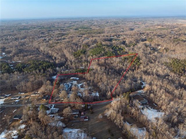 930 Walker Street, Reidsville, NC 27320