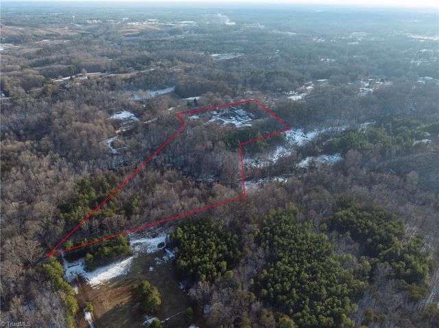 930 Walker Street, Reidsville, NC 27320