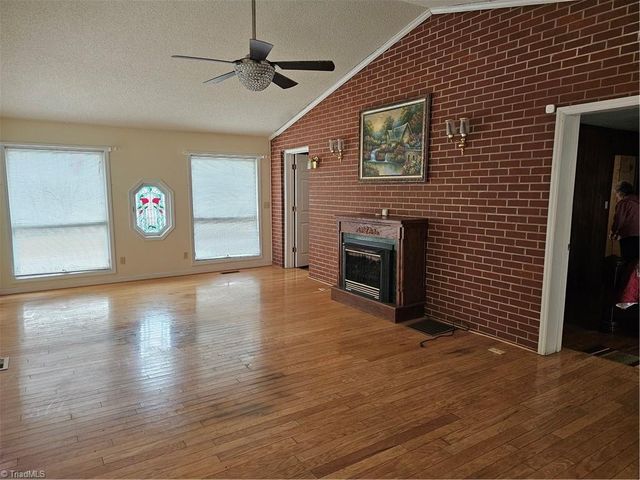 930 Walker Street, Reidsville, NC 27320