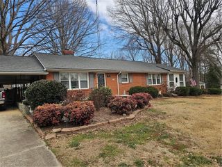 930 Walker Street, Reidsville, NC 27320