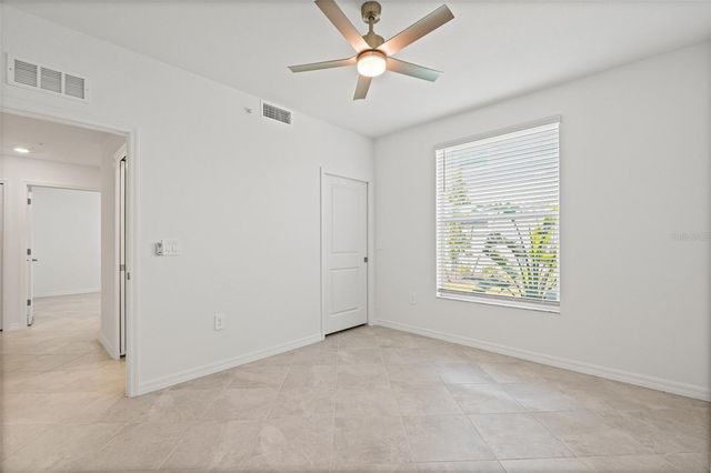 19007 SCALLOP LOOP 108, Lakewood Ranch, FL 34202