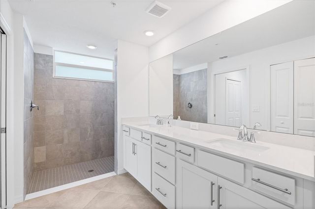 19007 SCALLOP LOOP 108, Lakewood Ranch, FL 34202