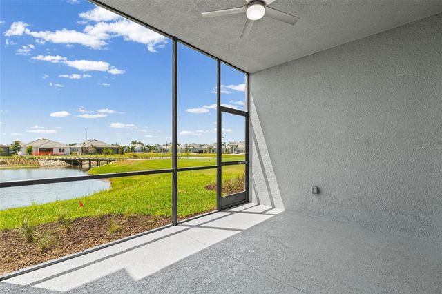 19007 SCALLOP LOOP 108, Lakewood Ranch, FL 34202