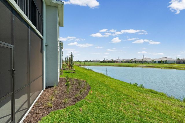 19007 SCALLOP LOOP 108, Lakewood Ranch, FL 34202