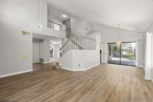 8733 Elford Ct, San Diego, CA 92129