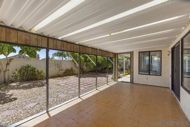 8733 Elford Ct, San Diego, CA 92129