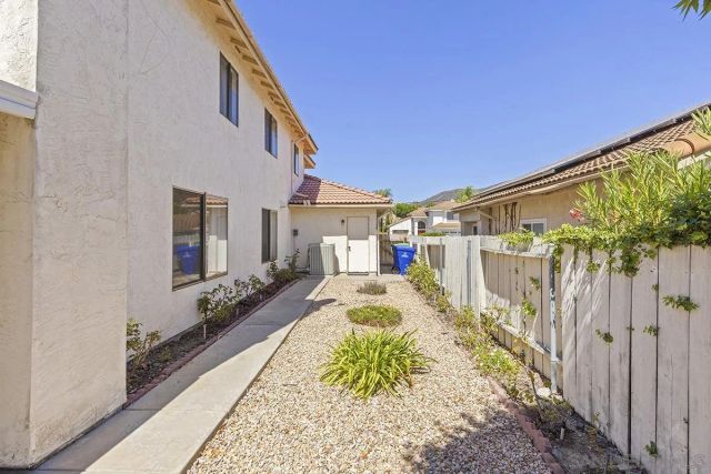 8733 Elford Ct, San Diego, CA 92129
