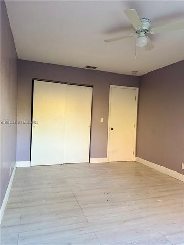 906 SW 74th Avenue, North Lauderdale, FL 33068