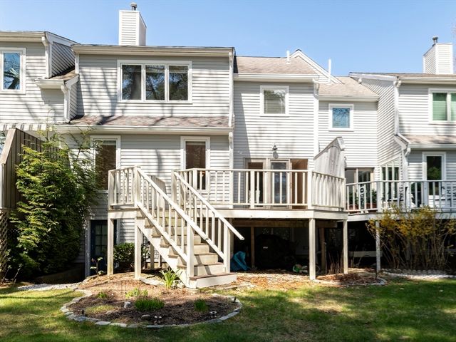 26 Bay Farm Rd 26, Duxbury, MA 02332