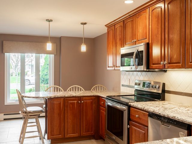 26 Bay Farm Rd 26, Duxbury, MA 02332