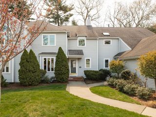 26 Bay Farm Rd 26, Duxbury, MA 02332