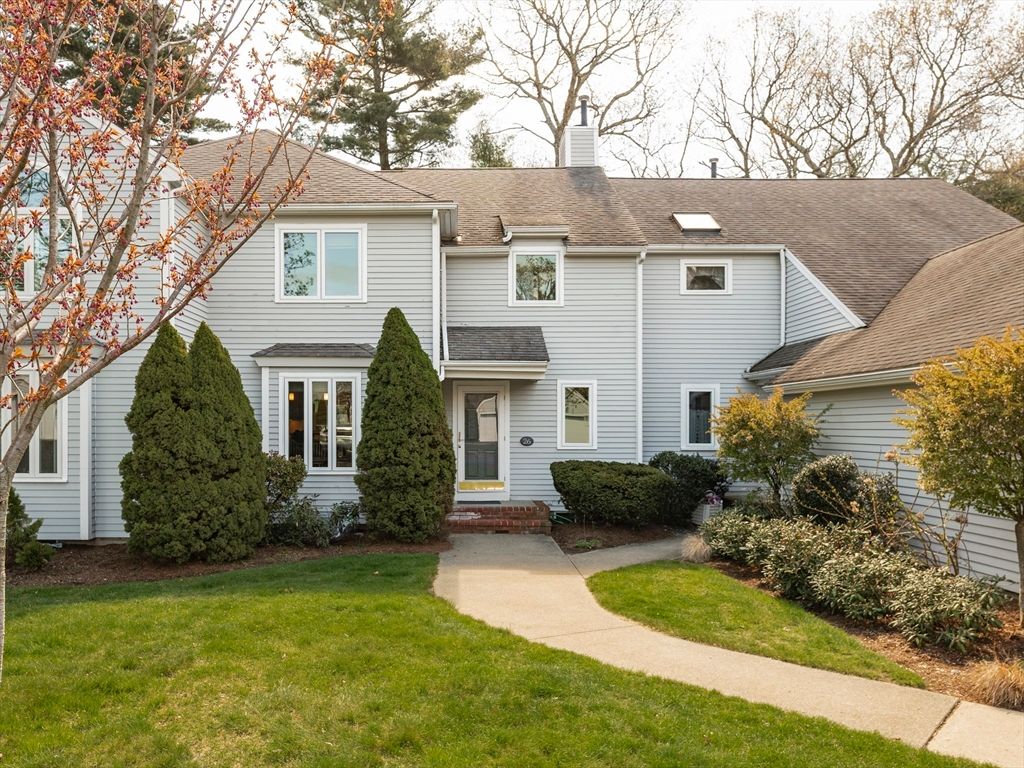 26 Bay Farm Rd 26, Duxbury, MA 02332