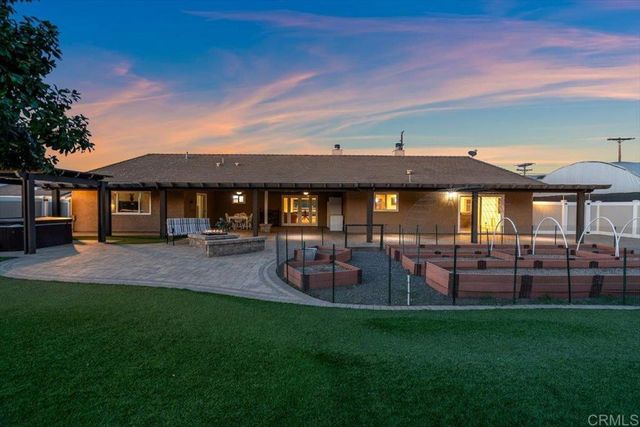 13815 Hilldale Road, Valley Center, CA 92082