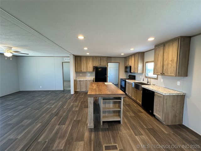 17374 S 545th Avenue W, Drumright, OK 74030