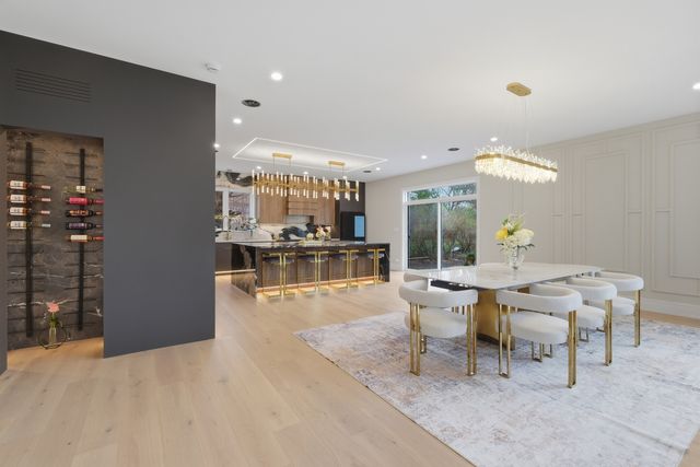 2108 N Chestnut N Chestnut Avenue, Arlington Heights, IL 60004