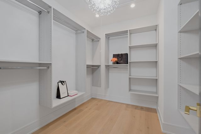 2108 N Chestnut N Chestnut Avenue, Arlington Heights, IL 60004