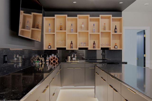 2108 N Chestnut N Chestnut Avenue, Arlington Heights, IL 60004