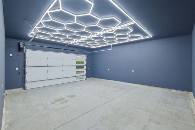 2108 N Chestnut N Chestnut Avenue, Arlington Heights, IL 60004