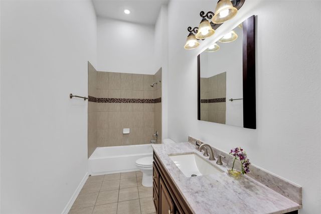 6014 Hamman Street, Houston, TX 77007